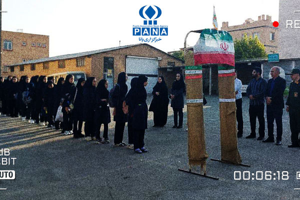 دانش‌آموزان دبیرستان‌های هاجر و چاووش به مسابقات استانی سرود اعزام شدند