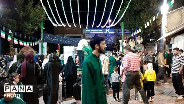 یک استکان چای؛ یک دنیا محبت