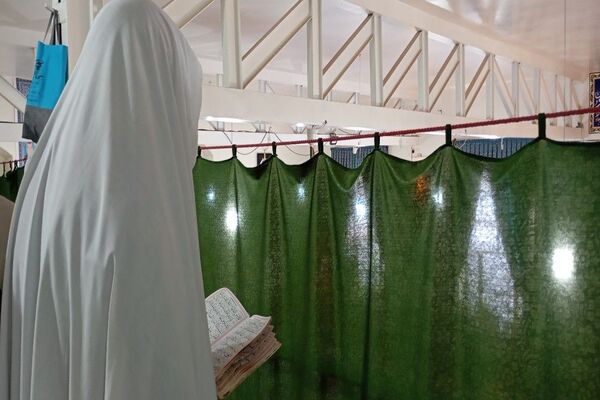 اعتکاف سه روز در بهشت در مسجد جامع شهر بار نیشابور 