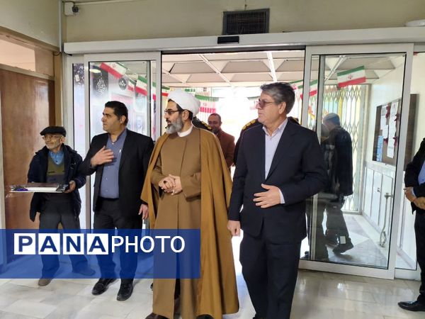 به صدا در آمدن زنگ انقلاب در مدارس اسلام آباد غرب 