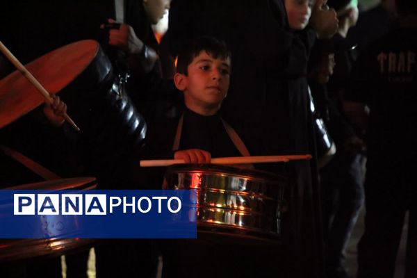 آیین «مشعل گردانی» نجفی‌های مقیم قم