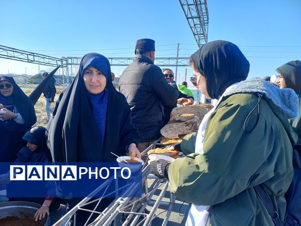 پیاده‌روی خانوادگی در اسلامشهر