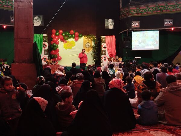 جشن بزرگ یلدا با عطر مادرانه در مجمع انصارالحسین