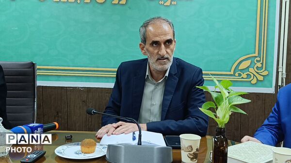 تجلیل از پژوهشگران برتر دانش‌آموزی در ششمین جشنواره علمی‌پژوهشی
