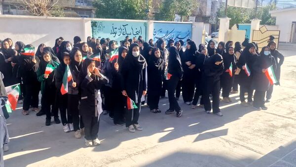 آیین نواختن زنگ انقلاب و جشن آغاز دهه مبارک فجر در گالیکش