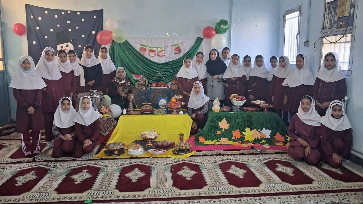 دبستان استقلال میزبان جشن مهر و رنگ در شب یلدا