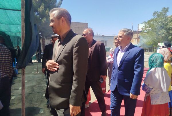 افتتاحیه آموزشگاه  سه کلاسه  دبستان دخترانه شهید نصرآبادی فیض آبادنیشابور 