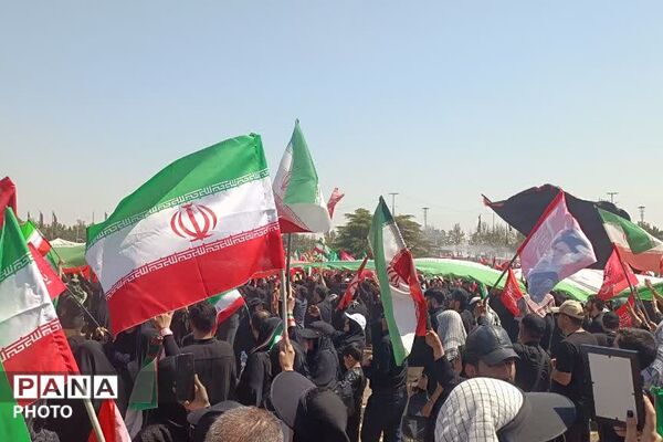  میدان انقلاب گواه بر پیمانی ناگسستنی