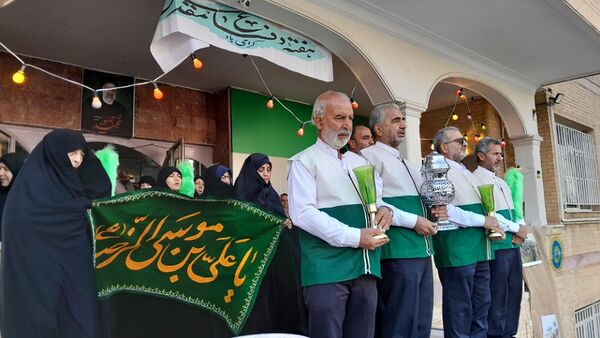 آغاز مهر با حضور خادمین حرم امام رضا(ع) در مدرسه عباسقلی رهگذر شهریار