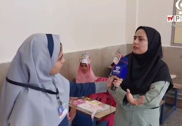 جشن شکوفه ها در دبستان استقلال  شهرضا 
