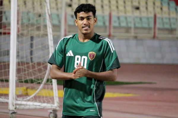 تمرین پیش از بازی با تراکتور تیم الوحده امارات