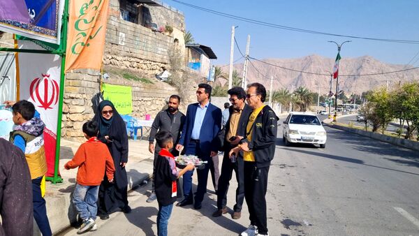 برپایی موکب  توسط هیات دانش‌آموزی و پیشتازان آموزشگاه شهید منصور عامری 
