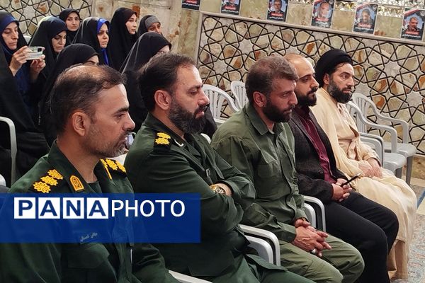 گرامیداشت هفته دفاع مقدس و جهاد تبیین در ناحیه دو شهرری 