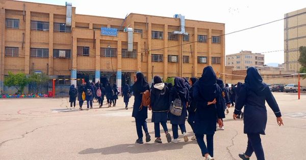 مدارس شیراز در هفته مشاغل