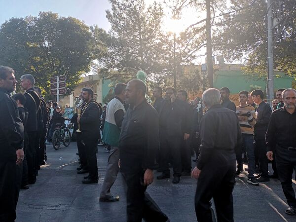 برپایی آیین خطبه‌خوانی خادمین حرم رضوی در روز شهادت امام رضا(ع) در اصفهان