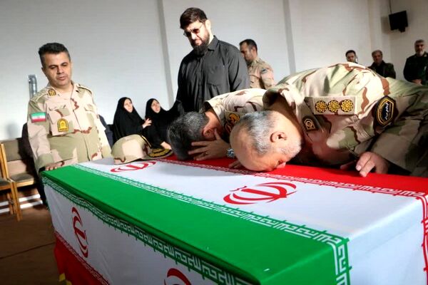 برگزاری مراسم تشییع پیکر پاک مطهر شهید مرزبانی سرهنگ دوم هادی سدیدی