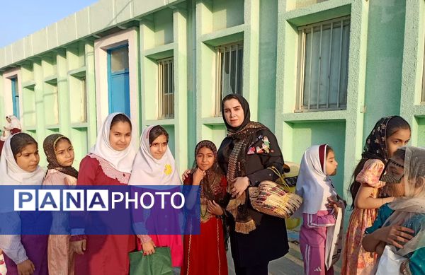 برگزاری آیین کهن «حق لیلی» در مدرسه شهید ابراهیم تنیده هرمزگان