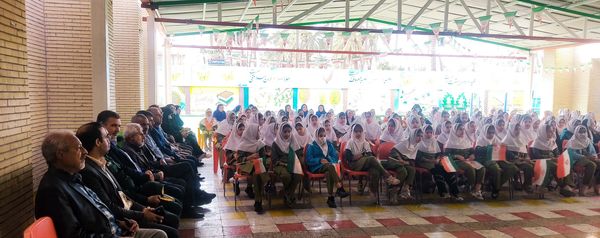 یادواره شهدای «لاله های روشن» حاجی‌آباد