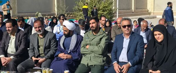 تمرین آمادگی دانش‌آموزان بافق در مانور سراسری زلزله و ایمنی