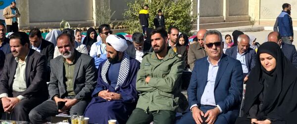 تمرین آمادگی دانش‌آموزان بافق در مانور سراسری زلزله و ایمنی