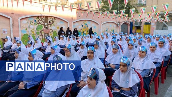 افتتاحیه سفیران سلامت مدرسه دخترانه شهید نوری