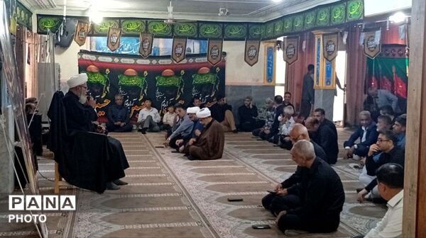  برگزاری آیین سوگواری اباعبدالله الحسین(ع) در آموزش و پرورش ناحیه ۲ بندرعباس