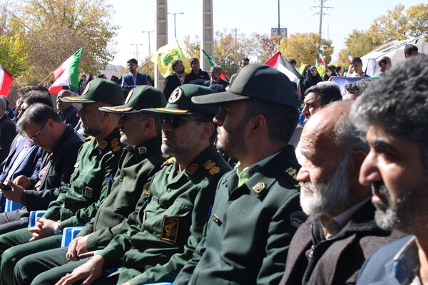 راهپیمایی روز ۱۳ آبان در شهرستان بن