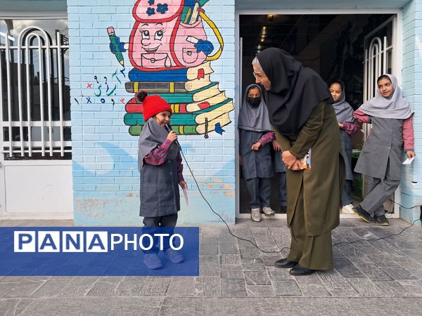 تقدیر از نخبگان درسی دبستان حضرت زینب(س) در طرقبه شاندیز