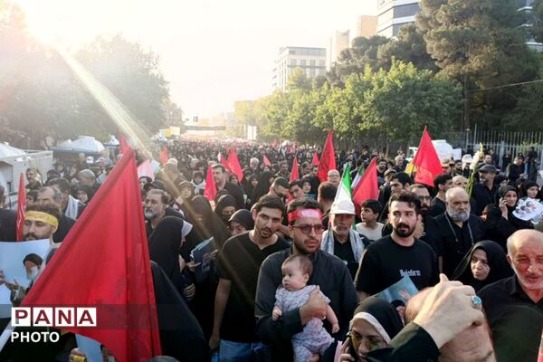 مراسم وداع و بدرقه آقای شهید ایران در مصلی امام خمینی (ره)