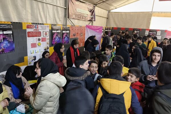 حضور دانش‌آموزان رودهن در «سومین دوره کشوری دستاوردهای پژوهشی و فناورانه دانش‌آموزی دانوا» در پردیس 