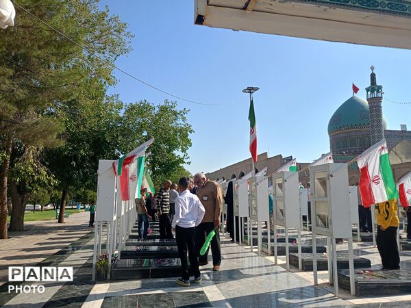 آیین غبارروبی مزار شهدای امامزاده سید حمزه 
