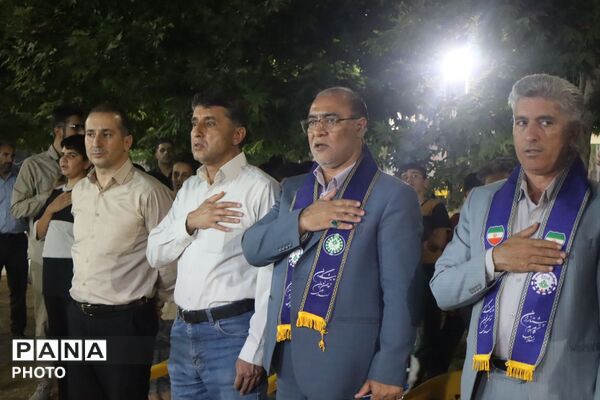 سازمان دانش آموزی میزبان دانش‌آموزان در غرفه با انرژی ها