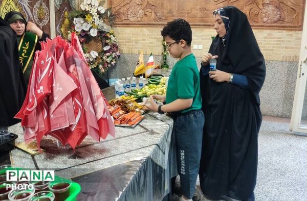 تجلیل از برگزیدگان مسابقات قرآنی غدیریه