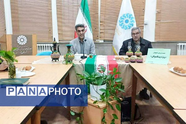 همزمان با دهه فجر، برگزاری برنامه‌های فرهنگی و کتابخوانی در کتابخانه پانزده خرداد پیشوا