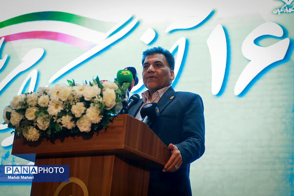 مراسم گرامیداشت روز دانشجو در پردیس شهید چمران