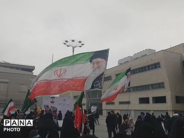 مردم مشهد خون خواه رهبر شهیدشان شدند