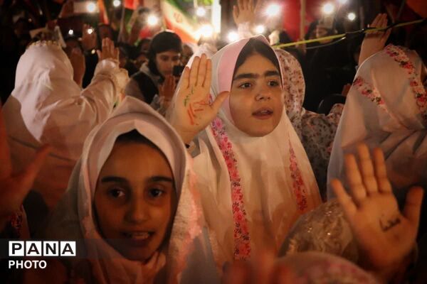 حضور دختران کرجی؛در جشن دهه کرامت  
