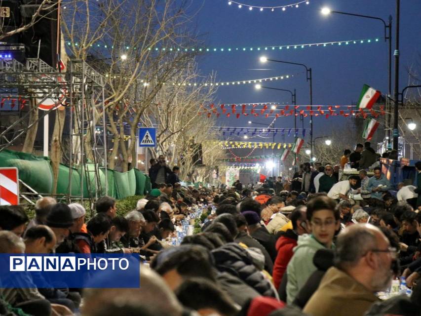 بزرگ‌ترین سفره جهان اسلام به نام کریم اهل بیت برپا شد