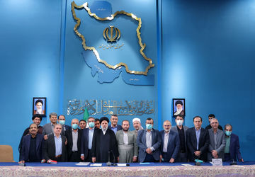 آرزوی سلامتی فراکسیون اهل سنت مجلس برای رئیس جمهور و هیأت همراه