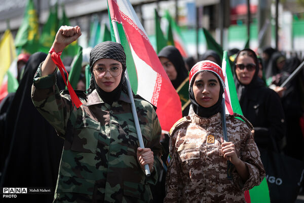 رزمایش بزرگ «دختران جان‌فدای ایران» - 3