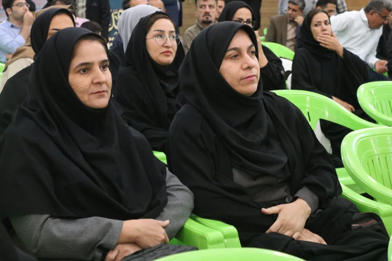 گردهمایی عیدانه فرهنگیان پیشکسوت و شاغل در لامرد