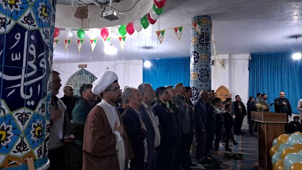 جشن میلاد امام زمان(عج) و گرامیداشت دهه فجر در مسجد بقیة الله شوراب صغیر