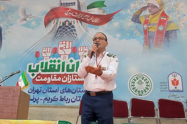 همایش بزرگ هزار نفری یاوران انقلاب و پیشتازان مقاومت در شهر جدید پرند