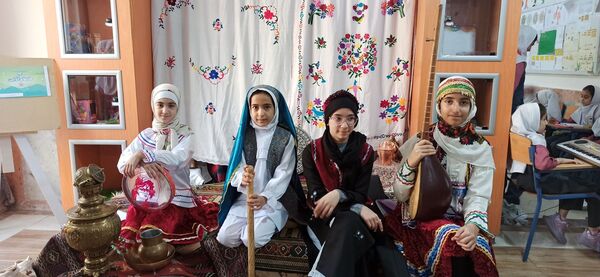 ماها؛ هفته فرهنگ و هنر مدارس ایران 