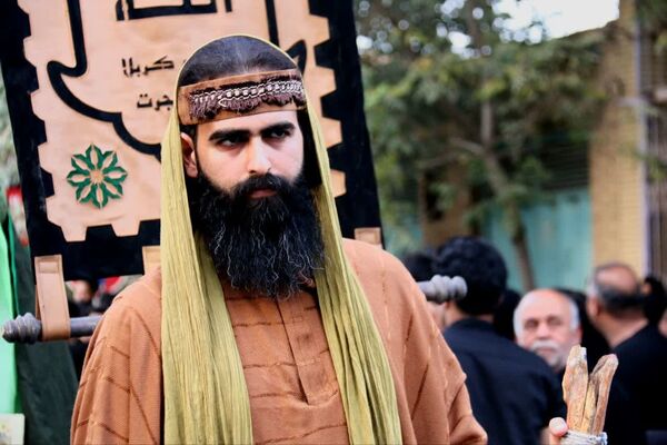 مراسم کاروان روز هشتم هیات حسینی نوش آباد