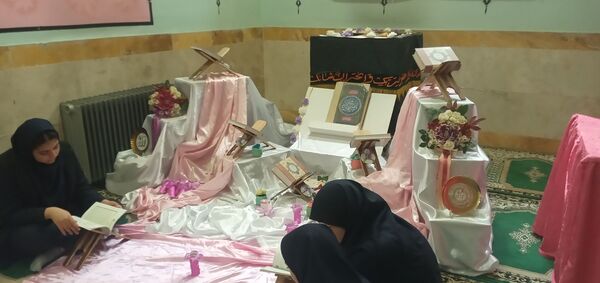 محفل انس با قرآن در دبیرستان هیأت امنایی حضرت معصومه (س) ناحیه چهار کرج 