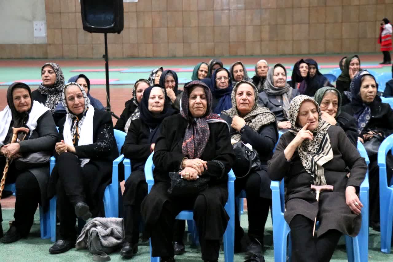 جشنواره ورزشی قهرمانان خانه و میدان