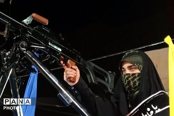 بانوان در خط مقدم حضور مردمی؛ گزارش تصویری رژه حماسی جان‌فدا