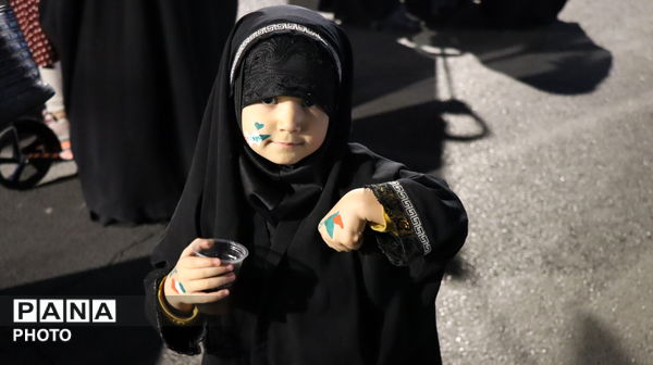۹۹ شب همدلی در میدان شهید امام خامنه‌ای