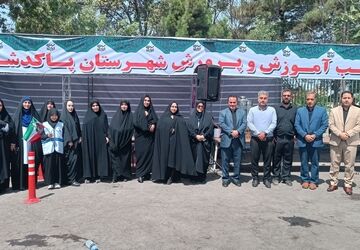 به شوقِ راهِ عشق، دل از جهان بریدیم ، به نامِ رهبر و شهدا، رهِ وفا گزیدیم